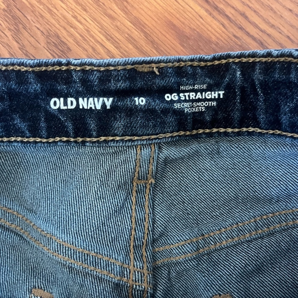 Old Navy Dark Blue Cropped Ankle Jeans - Picture 2 of 4
